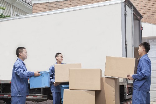 Removals van service for Sutton house and flat moves
